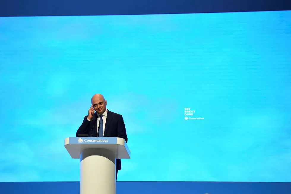 Mens de økonomiske pilene peker nedover, sier finansminister Sajid Javid at han ikke har anelse om hvor negativ en hard brexit kan bli.
