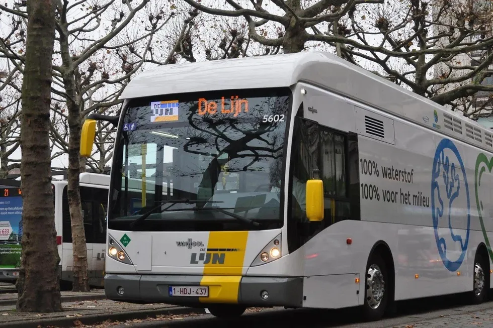 Hydrogen bus being presented in Antwerp in 2014