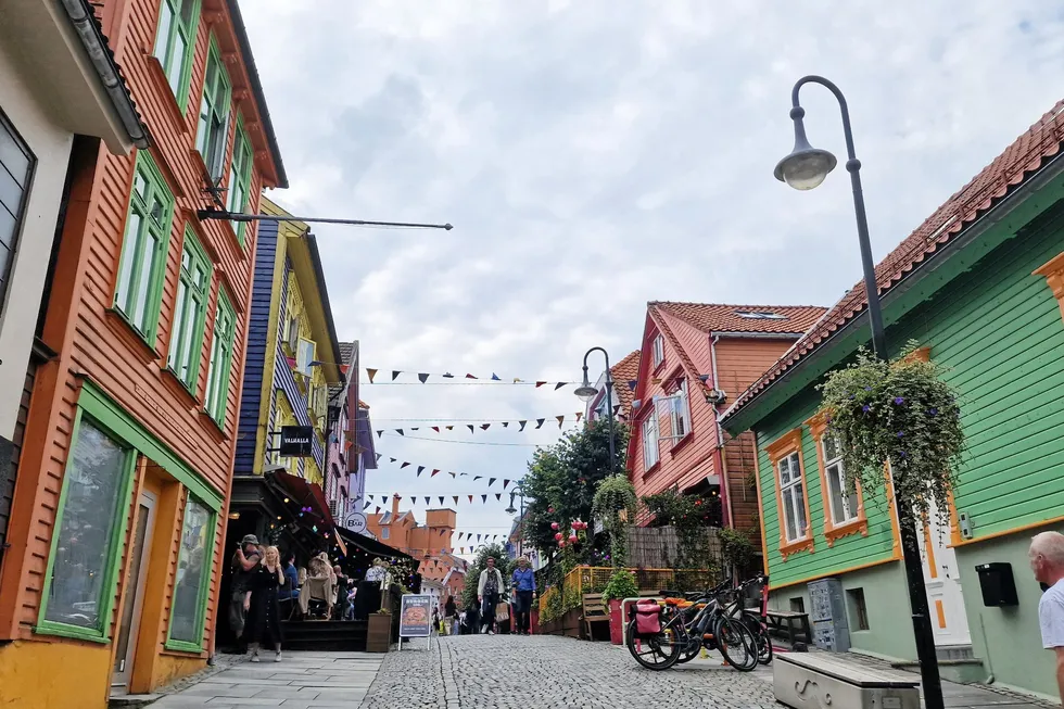 Stavanger og resten av NO2 får strømpriser helt ned i minus 12 øre/kWh i tre timer søndag.