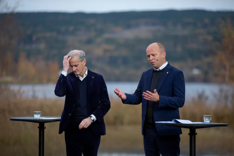 Ap-leder Jonas Gahr Støre og leder i Sp Trygve Slagsvold Vedum er uenig om Norges forhold til EU. Splittelsen kan nå ses igjen bland de ulike gruppene i fiskeri-Norge