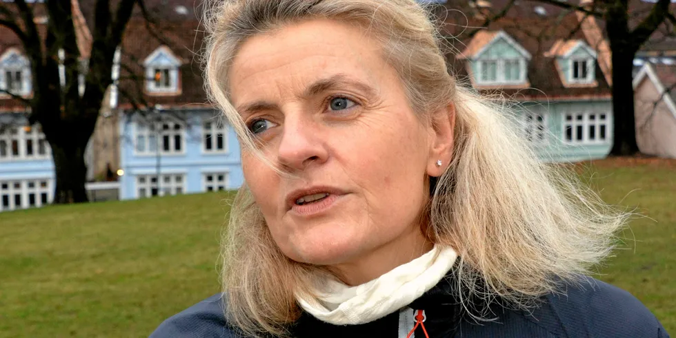 Forbrukerdirektør Inger Lise Blyverket kan ikke skjønne at det kan være så vanskelig for strømleverandørene å tilby billige og enkle avtaler, hvor vi lett kan sammenligne priser og velge det beste tilbudet.