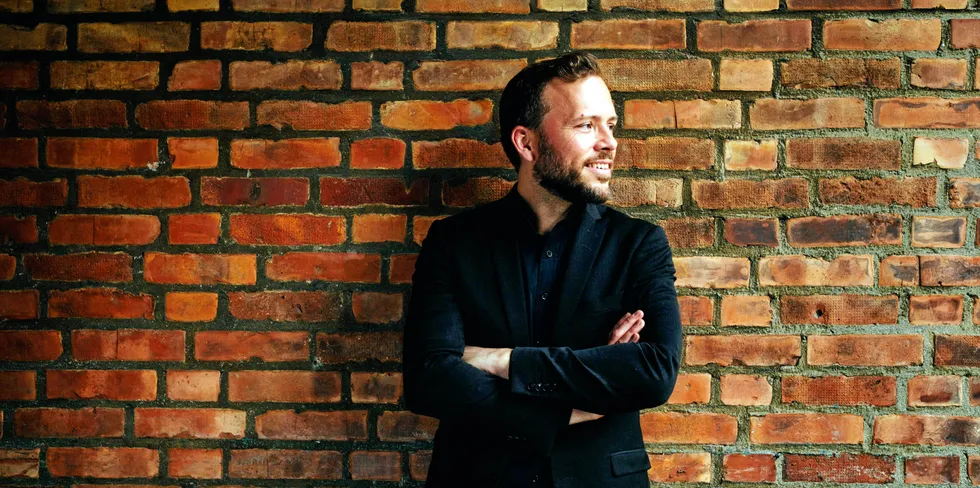 SV-leder Audun Lysbakken mener at tilbud og etterspørsel ikke er beste måte å bestemme strømprisen på. I stedet vil han at politikerne skal sette prisen.