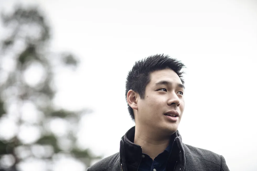 Miraiex, som har investor og milliardær Øystein Stray Spetalen på eiersiden, skifter navn til «Firi». Her er gründer og daglig leder Thuc Hoang.