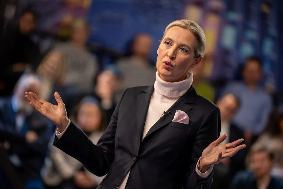 Alice Weidel er statsministerkandidat for AfD, som ligger an til å bli nest størst i valget i Tyskland.