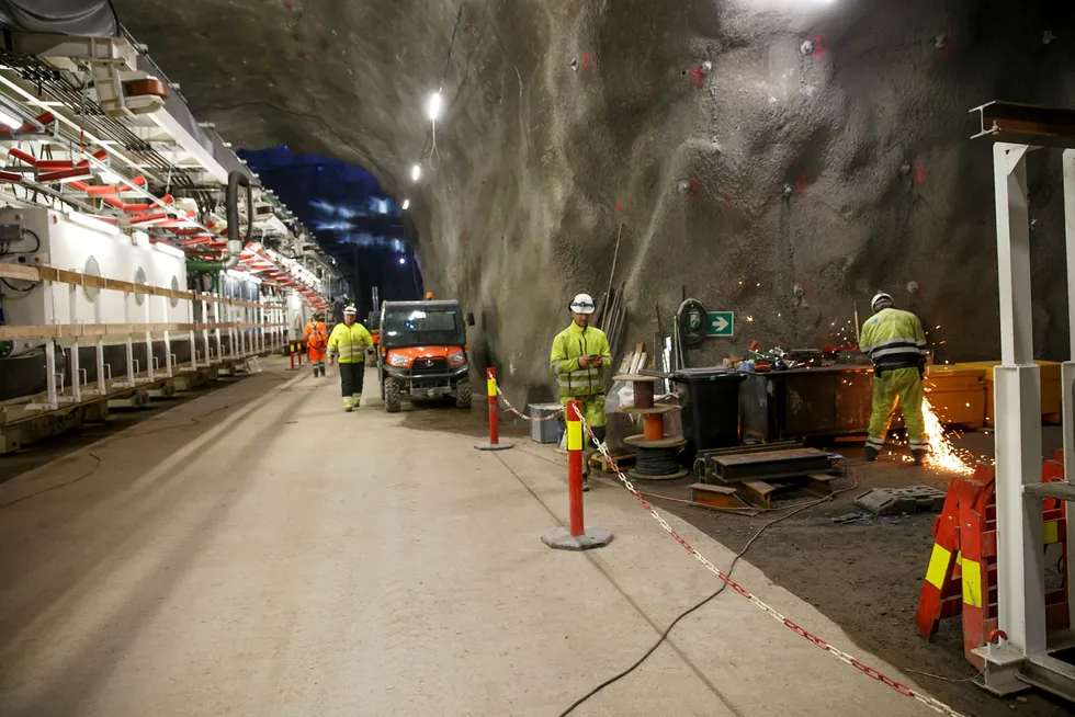 Bane Nor tilbyr alternativ overnatting til mange langs traseen til den nye Follobanen. På bildet en av fire tunnelboremaskiner skal bore mesteparten av Nordens hittil lengste jernbanetunnel. Foto: Cornelius Poppe / NTB scanpix