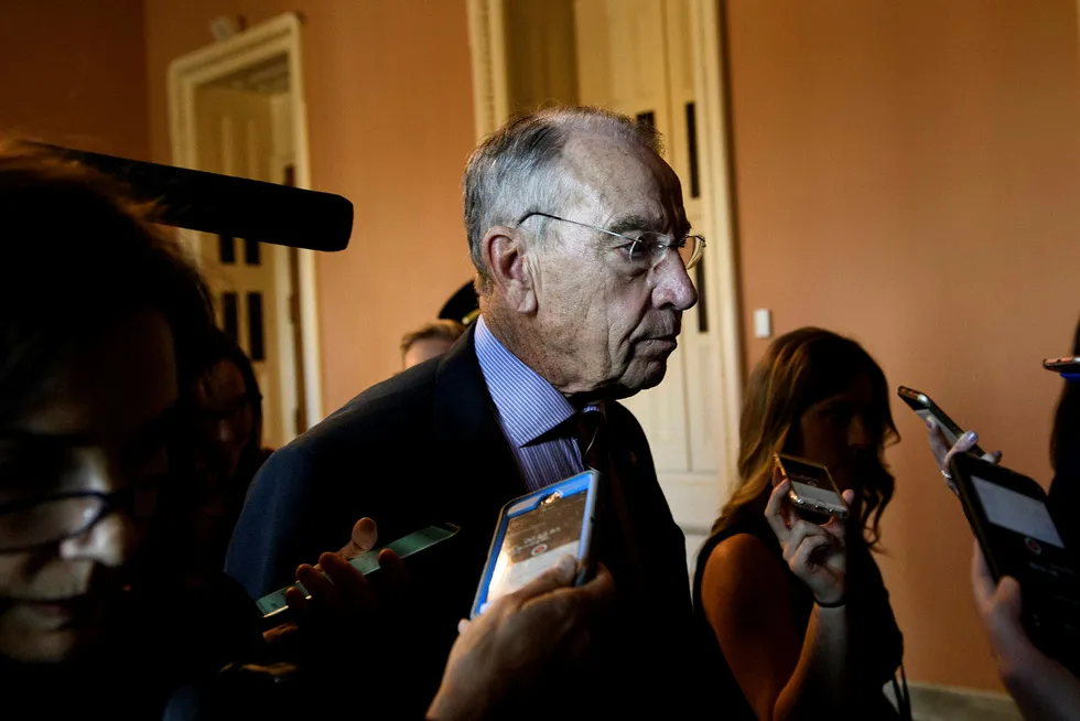 Komitéleder Chuck Grassley sier at det ikke er noe nytt i FBI-rapporten om Brett Kavanaugh.