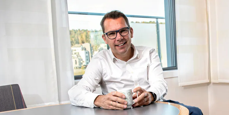 Steffen Syvertsen, sjef i Agder Energi, mener vi står midt i to kriser. En forsyningskrise og en priskrise