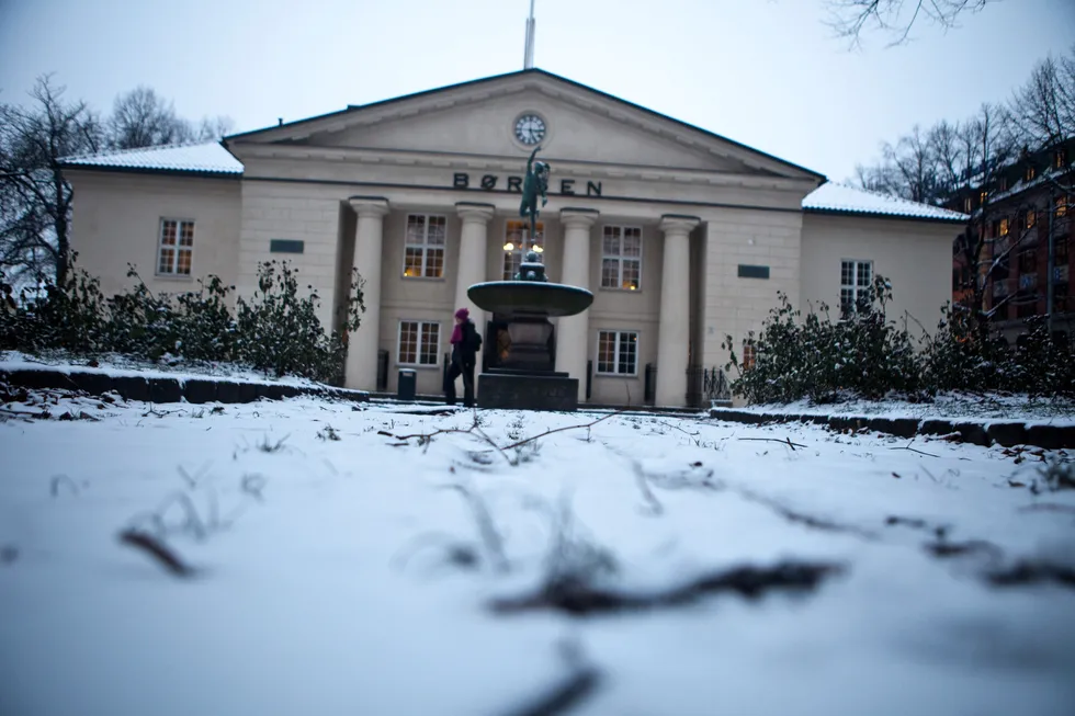 Oslo Børs Euronext Growth er fylt opp med nystartede selskaper som knapt har inntekter, enda mindre overskudd. Jeg kan ikke se at norske selskaper har problemer med å hente kapital, skriver Jon Mjølhus.