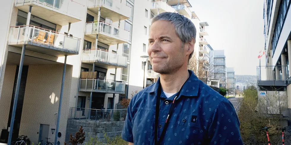 Anders Kringstad, direktør for markedsanalyse i Statnett, forklarer hvorfor varme ledninger bidrar til at strømprisene på Sørlandet er mye høyere enn på Vestlandet og Østlandet.
