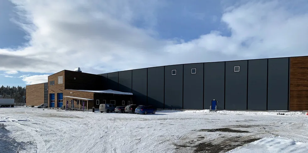 Jackons nye fiskekassefabrikk i Alta.