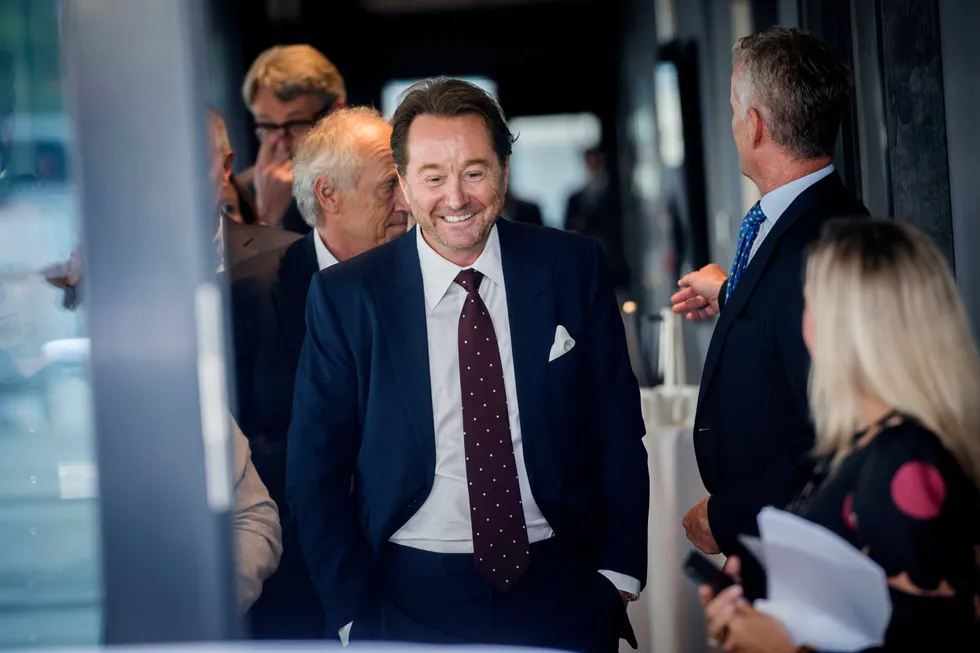 EUs nye klassifiseringssystem for grønne investeringer kan gi Kjell Inge Røkkes Aker et løft i aksjemarkedet og viske ut den legendariske «Røkke-rabatten,» mener to analytikere fra Danske Bank.