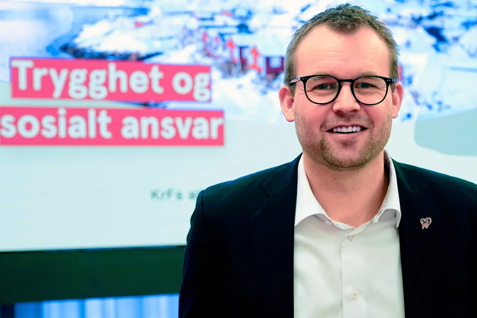 – I Nasjonal transportplan blir ulike veier og tunneler prioritert og nedprioritert. Det samme kan gjøres med kraftlinjer i en Nasjonal nettplan, sier Kjell Ingolf Ropstad i KrF.