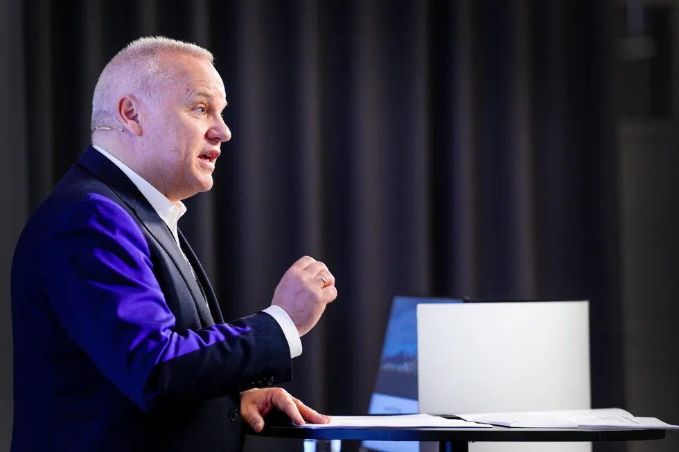 Equinor-sjef Anders Opedal vil bruke utbytter som «verktøy» for å kvitte seg med selskapets rekordstore pengebinge.