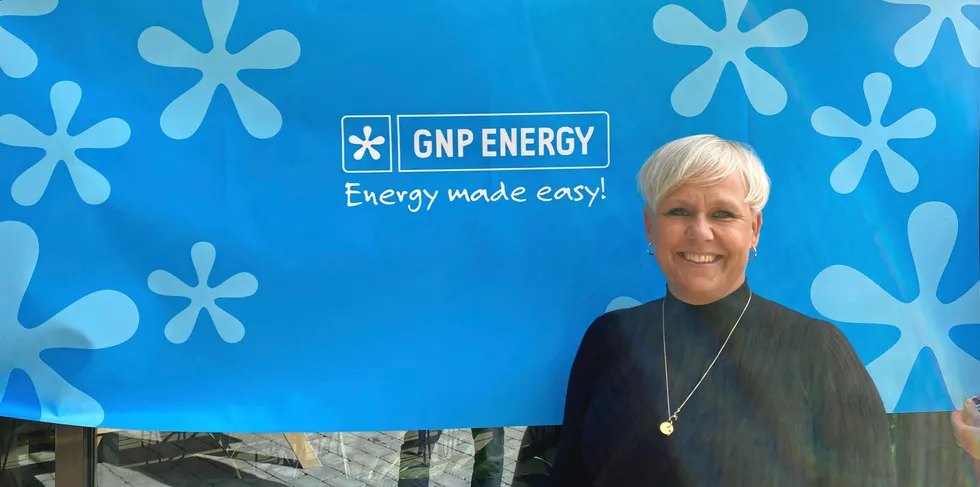 Sigrun Eggen har i mange år vært, og er fremdeles en del av ledergruppen i GNÅ Energy. Nå selger hun alle sine aksjer i selskapet.