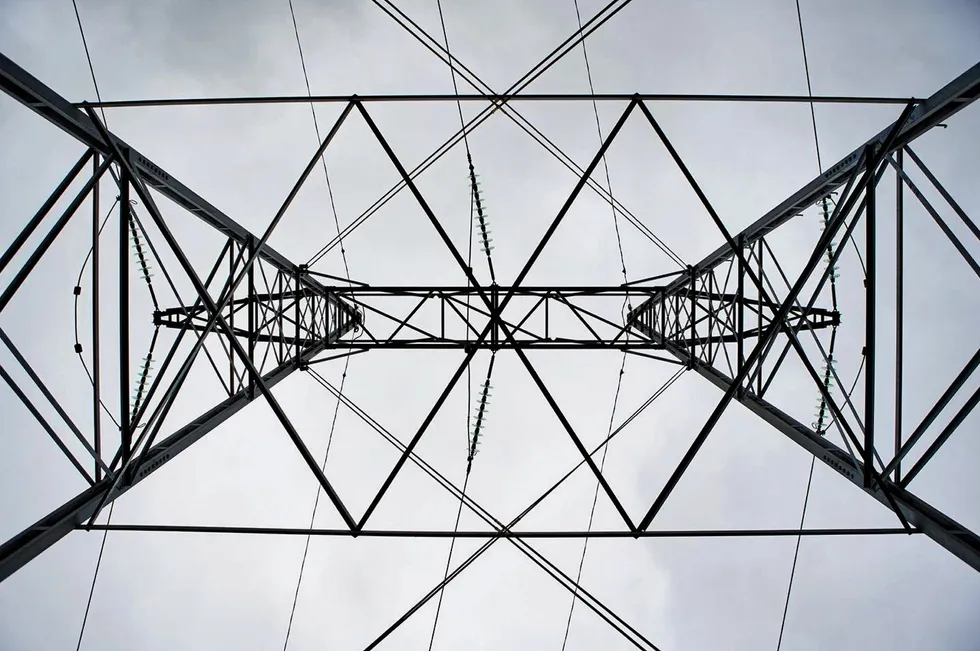 Vassbrekka Kraft AS får et overtredelsesgebyr på en million kroner fra Norges vassdrags- og energidirektorat.