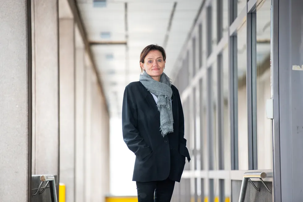 Anne Marie Due, administrerende partner i Hjort advokatfirma, forteller at fjoråret gikk bedre enn fryktet, og velger derfor nå å tilbakebetale støtten fra permitteringsordningen.