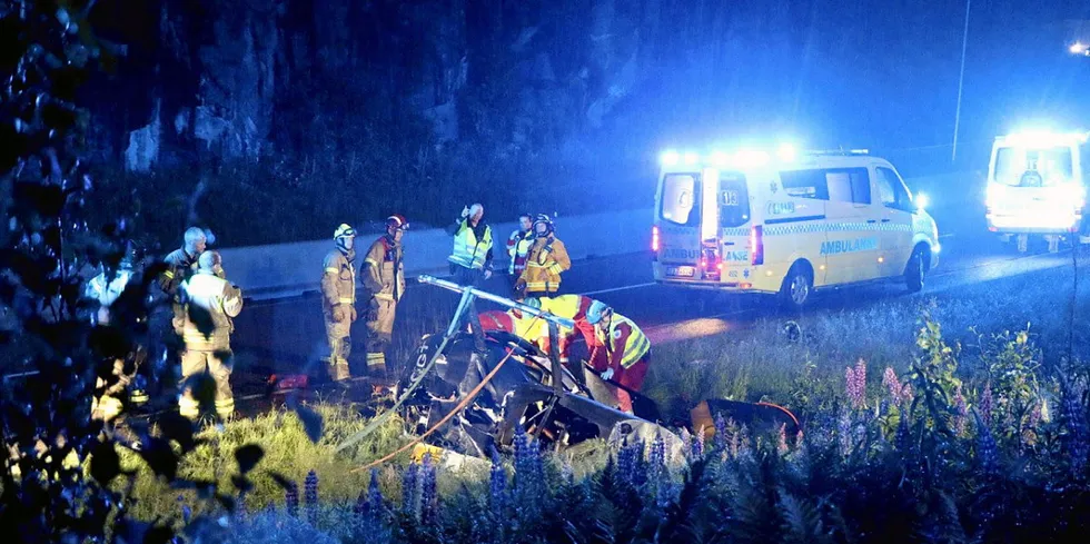 Helikopteret styrtet rett ved E18 i Porsgrunn kommune. Piloten som var alene om bord omkom i styrten. Årsaken til styrten er foreløpig ikke kjent.