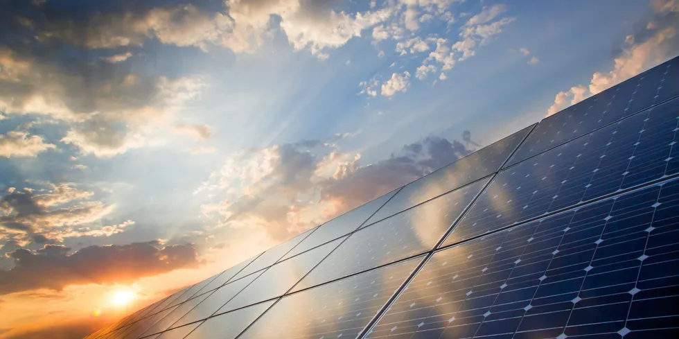 Denne fylkeskommunen tar initiativ til lokalt solenergi-løft