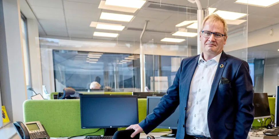Administrerende direktør hos strømleverandøren Energi Salg Norge mener Statkraft følger markedet når de endrer fastpristilbudet sitt, ikke pålegg fra næringsministeren.