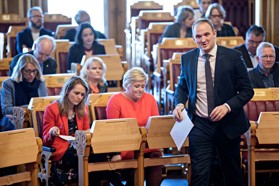 Han er faglært som kjøttskjærer. Onsdag gikk landbruks- og matminister Jon Georg Dale løs i stortingssalen. Foto: Aleksander Nordahl