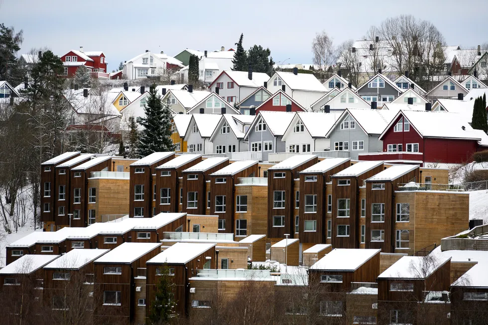 Hvorfor skal en som eier en bolig verdt 15 millioner kroner betale 132.000 kroner mindre i inntektsskatt enn en som ikke eier egen bolig, spør Harald Magnus Andreassen.