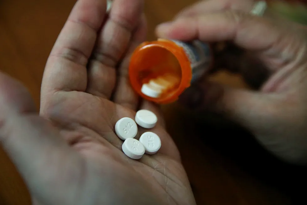 USA er i særklasse når det gjelder opioidbruk. Dette er et eksempel på hvor ødeleggende mangel på statlig kontroll og tilsyn kan bli, både for enkeltmennesker og for et lands økonomi. Rå kapitalisme er skadelig for befolkningen og for økonomiens utvikling.