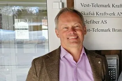 Svenn-Erik Rafoss gikk fredag av på dagen som konsernsjef i Vest-Telemark Kraftlag, etter om lag to år i jobben. Bildet er tatt da han ble utnevnt til stillingen.