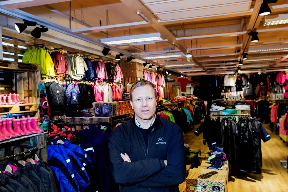 I skyggen av de store kjedene som XXL og Gresvig har Tor-Andre Skeie og Sport Outlet bygget opp en kjede med titalls butikker. Kjeden har blant annet spesialisert seg på billige varepartier som har vært tiltenkt andre kjeder. Foto: Fredrik Bjerknes