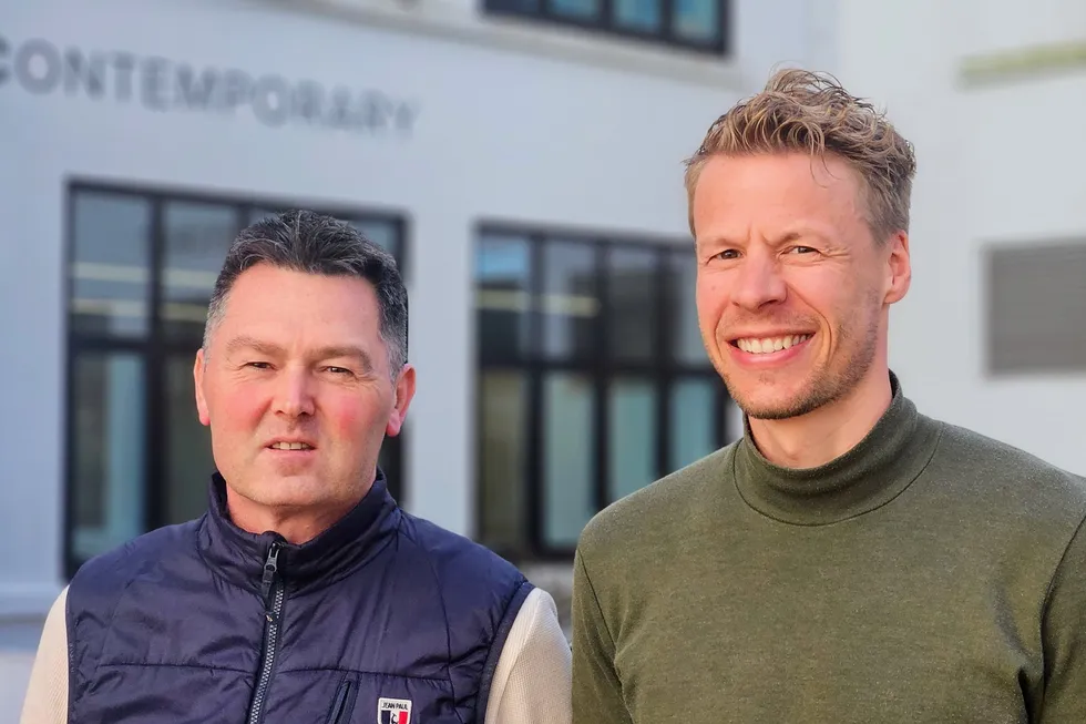 Sven Andre Naustdal og Anders Scharffscher Engeset i Metzum hadde en teori om at nettselskapenes programvare ville bli mer oppdelt. – Nå skjer det, mener de.
