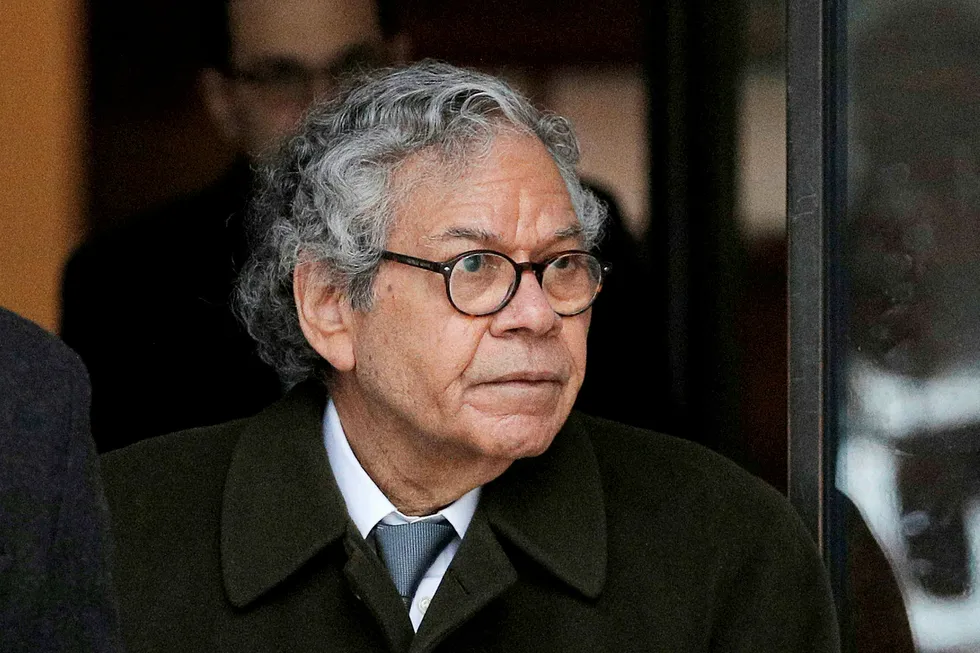 Tidligere toppsjef i Insys Therapeutics, John Kapoor, risikerer opptil 20 år i fengsel etter at han i mai ble dømt for korrupsjon og kriminell sammensvergelse.