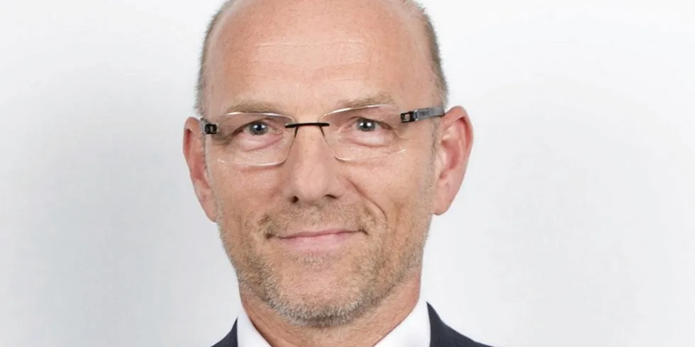 Det kommunale kraftselskapet Vardar gir opp vindkraft i Norge, og vil heller satse i Sverige fremover, går det frem av høringsuttalelsen signert administrerende direktør Robert Olsen.