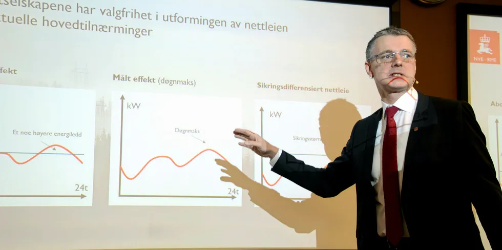 NVE-sjef Kjetil Lund sier han vil være oppriktig opptatt av signalene som kommer inn i høringsrunden om effekttariffer, både når det gjelder modeller, tidsfrister og grunnleggende prinsipper.