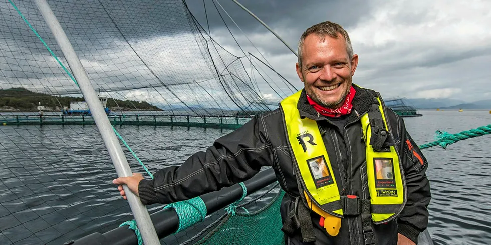 Simon Nesse Økland er stolt over det Bremnes Seashore har fått til. Særlig er det Salma-produktet som står bømlingens hjerte nær.