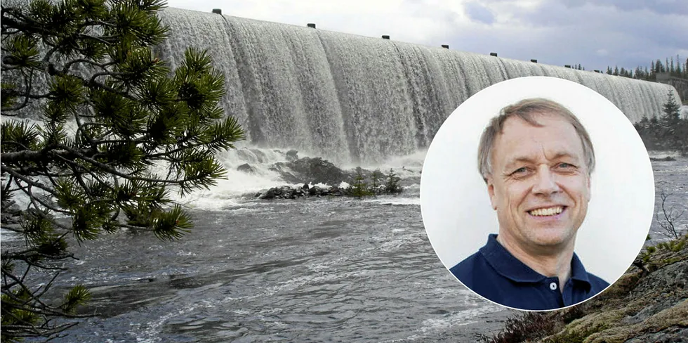 Jørgen Gunnestad i SKS tror ikke på noen priskrise til vinteren, men produsentene trenger en tørr høst for å få prisene opp igjen.