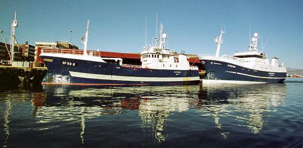 HYSE-PROBLEM: Lave hysekvoter umuliggjør et fiske etter lange og brosme i norsk økonomisk sone, mener autolinereder Jarl Magne Silden. Her "Veststeinen" og "Leinebris" fotografert ved en tidligere anledning i Tromsø. Arkivfoto.