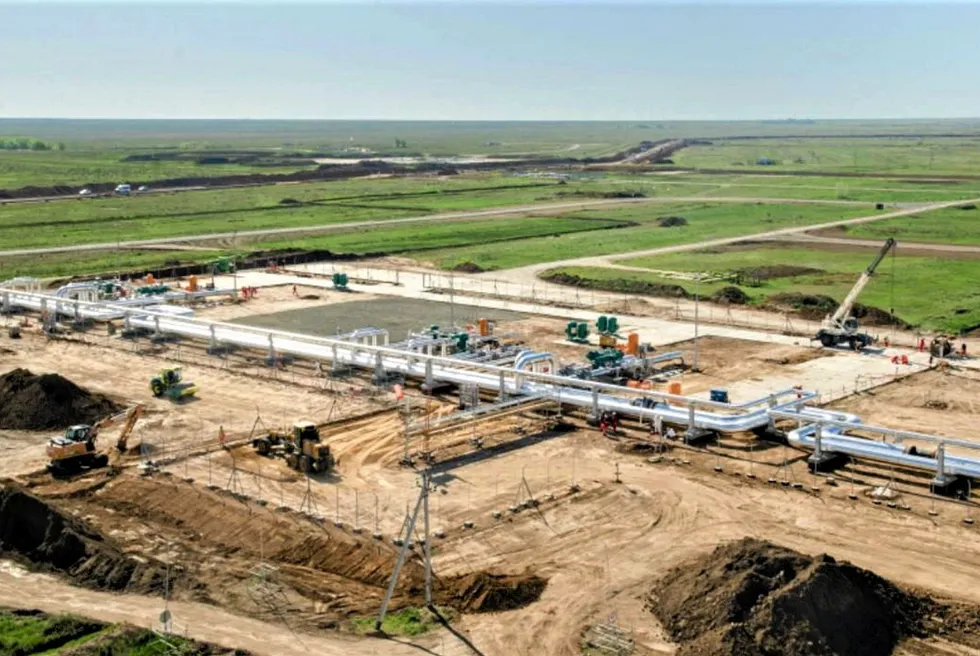 Construction site for KEP-1A compressor facility at the Karachaganak field in Kazakhstan.
