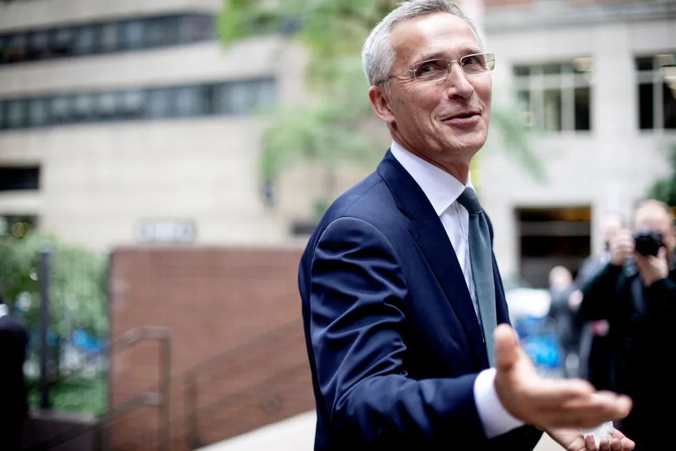 Er Jens Stoltenberg den eneste som kan tøyle den ustyrlige milliardæren som leder Oljefondet? Det blir påstått av flere sjeføkonomer i debatten om hvem som skal bli ny sentralbanksjef.