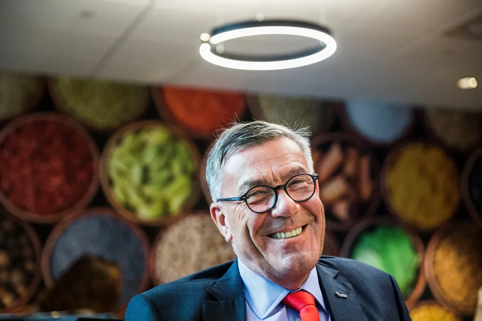 Stein Erik Hagen skal fortsette å være største eier i «nye» Komplett.