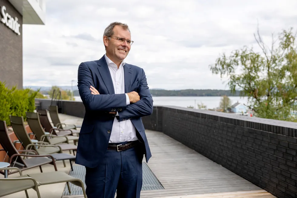 – Å eie Apple, Microsoft og Amazon har vært en megatrend, men nå er det slutt. Nå må man være mye mer selektiv, sier hedgefondforvalter Tor Svelland.