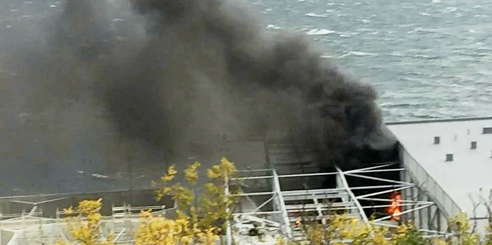 Brann i Mowis settefiskanlegg på Skjervøy.