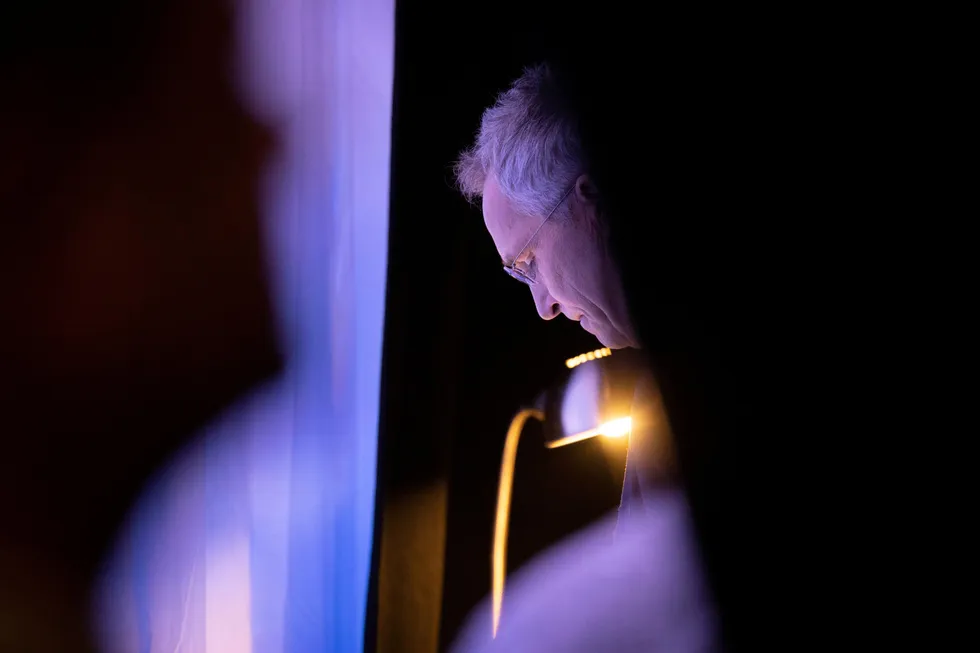 Jens Stoltenberg taler under NHOs årskonferanse i Oslo spektrum.