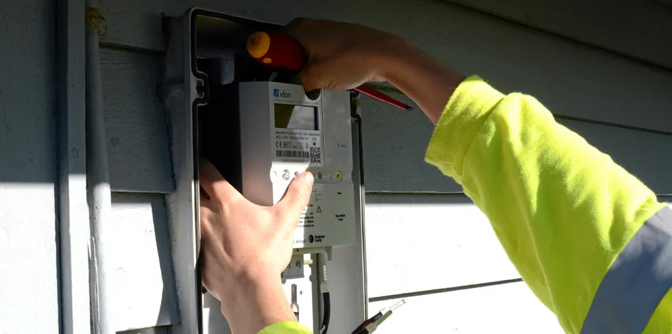 Olje- og energidepartementet sier nye AMS-regler vil være på plass første kvartal neste år.