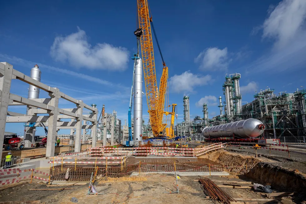 Construction of the energy transition projects at Galp's Sines refinery