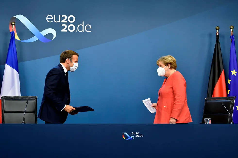 Forbundskansler Angela Merkel og Frankrikes president Emmanuel Macron i Brussel 21. juli.