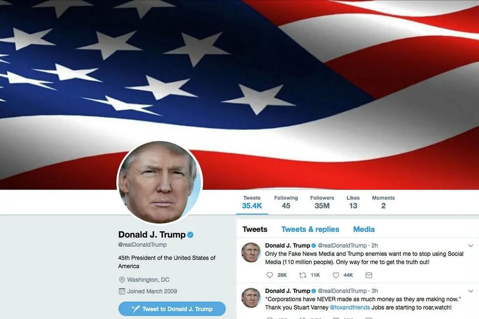 President Donald Trump sier mange ønsker at han skal slutte å tvitre. Twitter-aksjonærene har stor interesse av at han fortsetter, mener analytiker. Foto: AP/NTB Scanpix