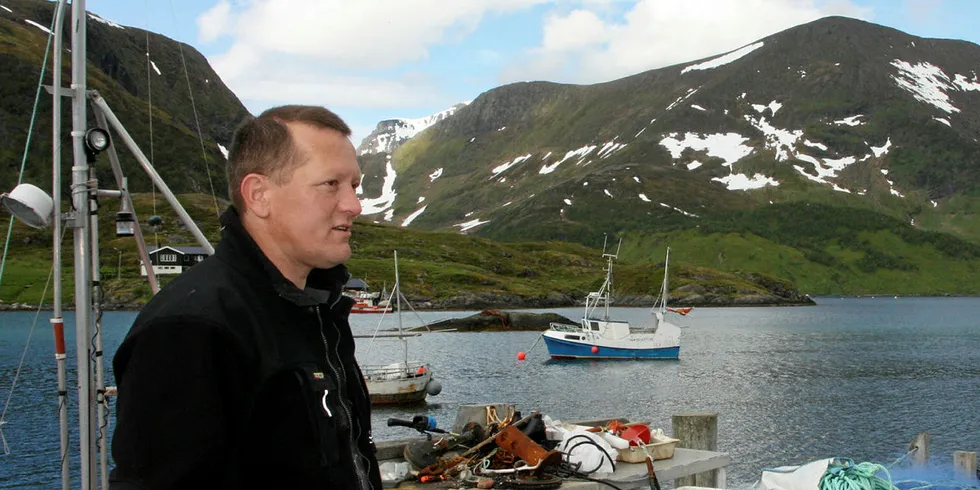 DEBATT: Varaordfører Tor Mikkola i Nordkapp mener flyttingen av kvoter fra de mindre båtene til de større er et «ran». Det skaper debatt.