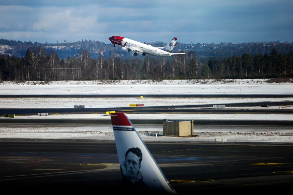 Da flytrafikken stoppet opp, kunne ikke kreditorene begjære Norwegian konkurs og likvidere eiendelene. For hvem skulle de selge flyene til, spør artikkelforfatteren.