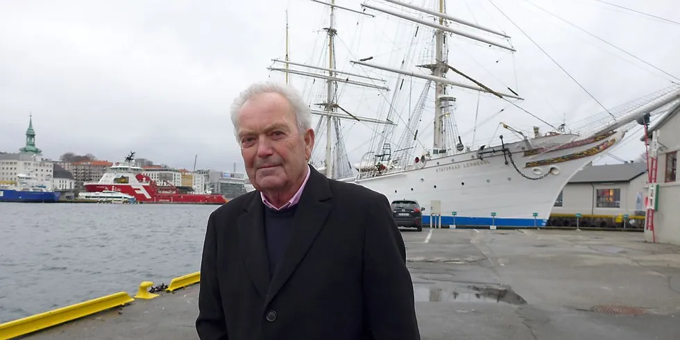 Pensjonert admiral og tidligere ubåtinspektør i Sjøforsvaret Jan Jæger, er sterkt kritisk til at ikke U-864 heves raskest mulig. Foto: Ole Erik Klokeide