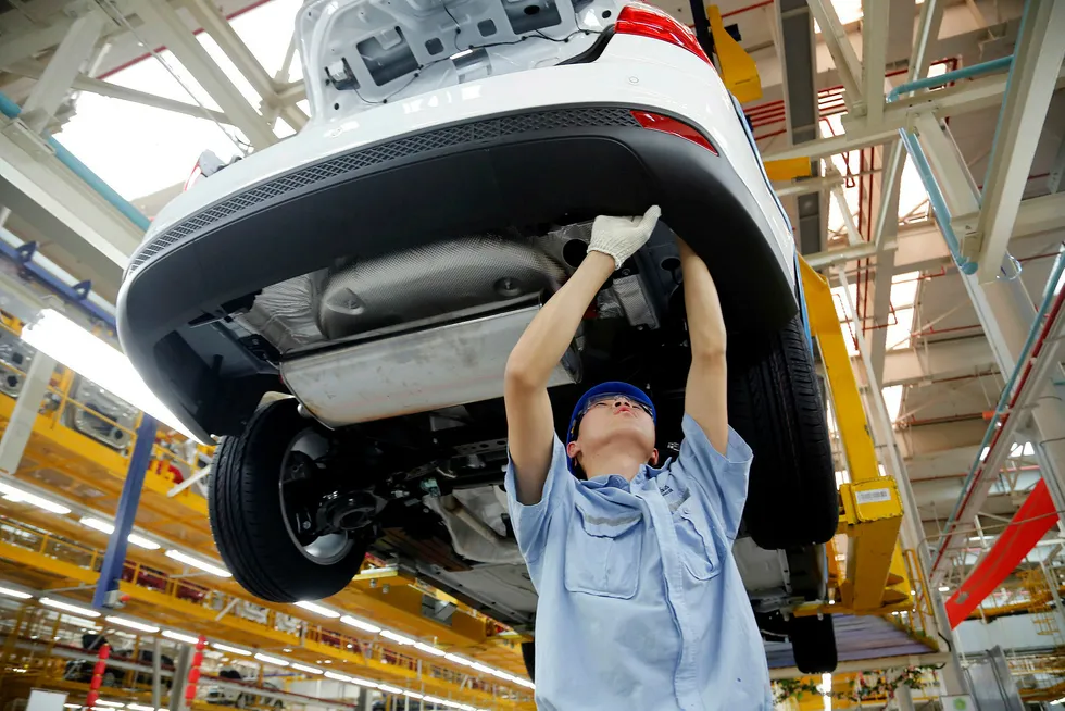 Ford skal ekspandere ved den moderne fabrikken i Chongqing i Kina og starte produksjon av småbilen Focus for eksport til USA fra 2020 av. Foto: AP/NTB Scanpix