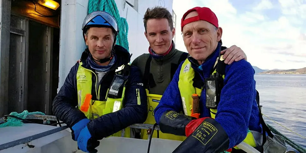 Lakselokaliteten Kjøtta Vest representert ved Håvard Nilsen (t.v.), Jan Olav Solvang og Espen Eilertsen.